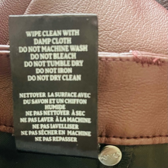 Blank NYC Vegan Leather Skinny Pant - Picture 3 of 11